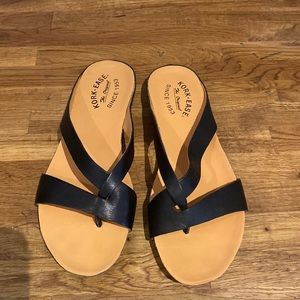 Kirk-ease black sandal size 9